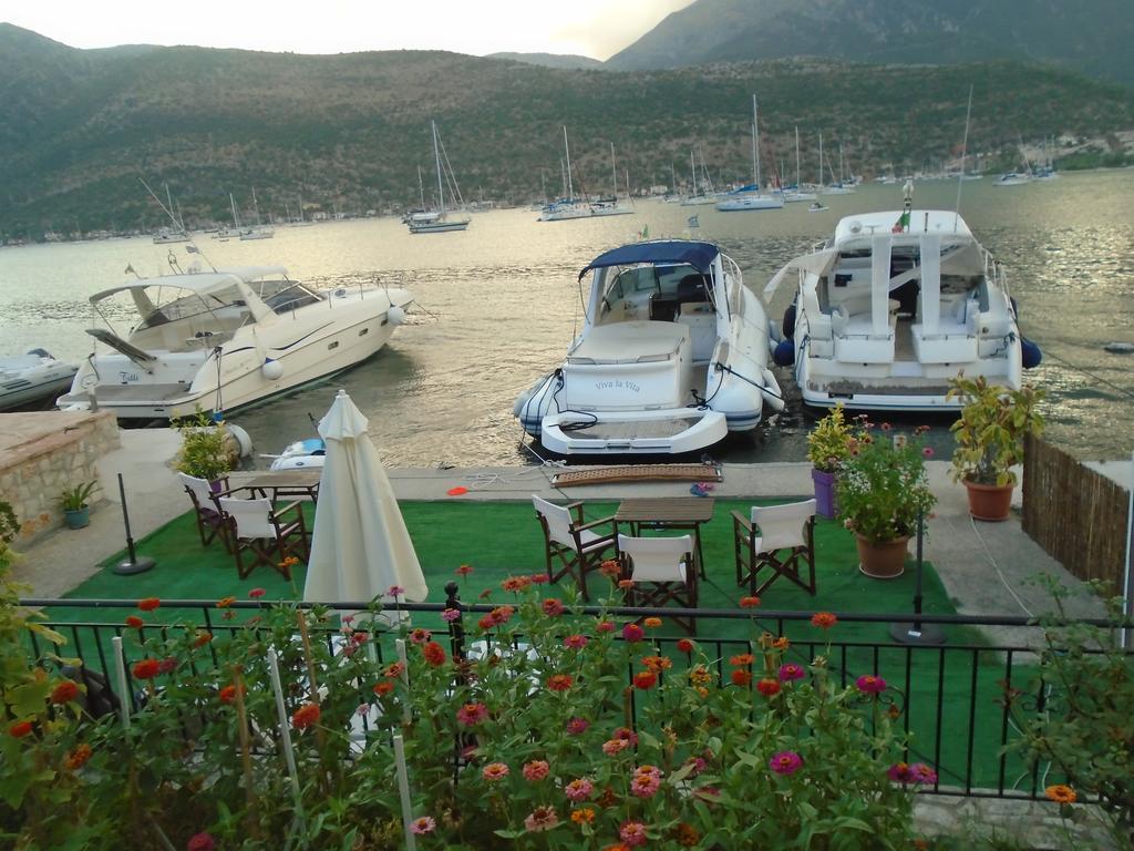 Stella 'S Sea Front Apartments Yénion Екстериор снимка