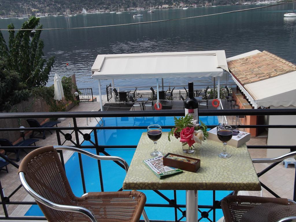 Stella 'S Sea Front Apartments Yénion Екстериор снимка