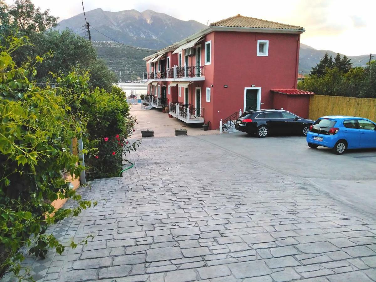 Stella 'S Sea Front Apartments Yénion Екстериор снимка